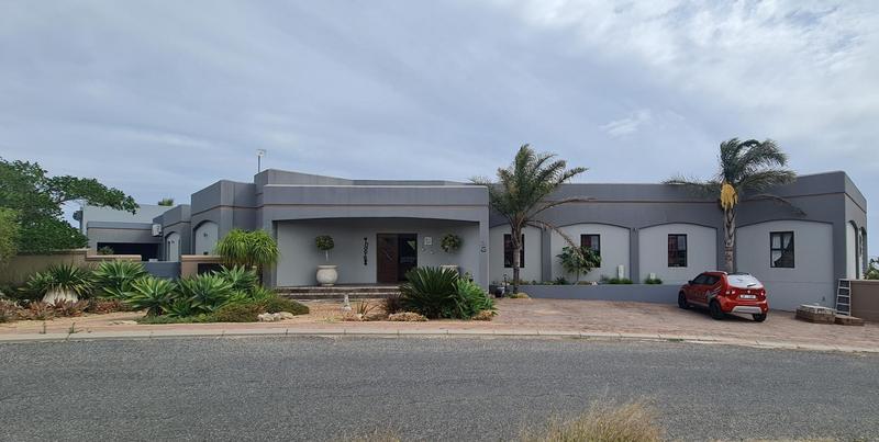 5 Bedroom Property for Sale in Myburgh Park Western Cape